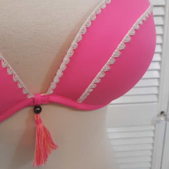 Shade & Shore tassel bikini top sz medium *A - Picture 2 of 5
